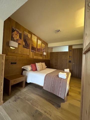 Edelweiss Hotel Чамполук Екстериор снимка